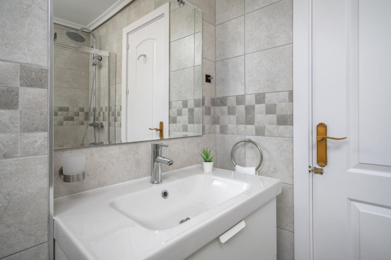 Stunning 3Br Flat Near Beach And Puerto Marina By Costarentals - Ref 150 เบนัลมาเดนา ภายนอก รูปภาพ